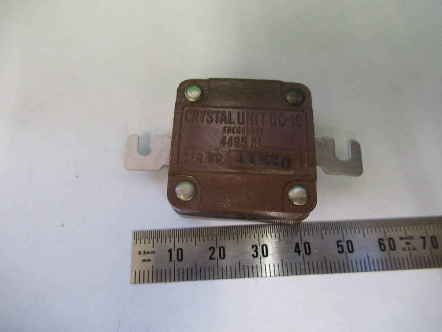 SICKLES RARE QUARTZ CRYSTAL FREQUENCY CONTROL RESONATOR AS PICTURED #Z6-A-72