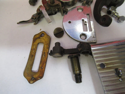 FOR PARTS OLD SINGER SEWING MACHINE ASSORTED INTERNAL PARTS as pictured &H9-B-64