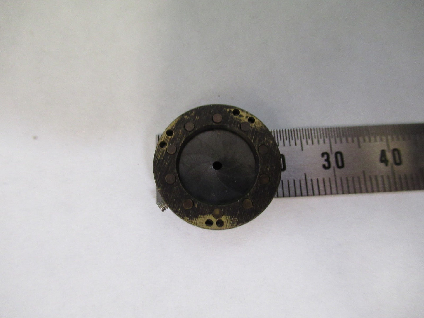 OPTICAL  IRIS DIAPHRAGM in Brass OPTICS MICROSCOPE PART AS PICTURED U8-A-68