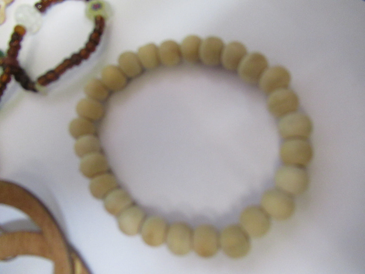 LOT JEWELRY FANTASY HANDMADE WRISTBAND NECKLACE ETC AS PICTURED X4-A-65