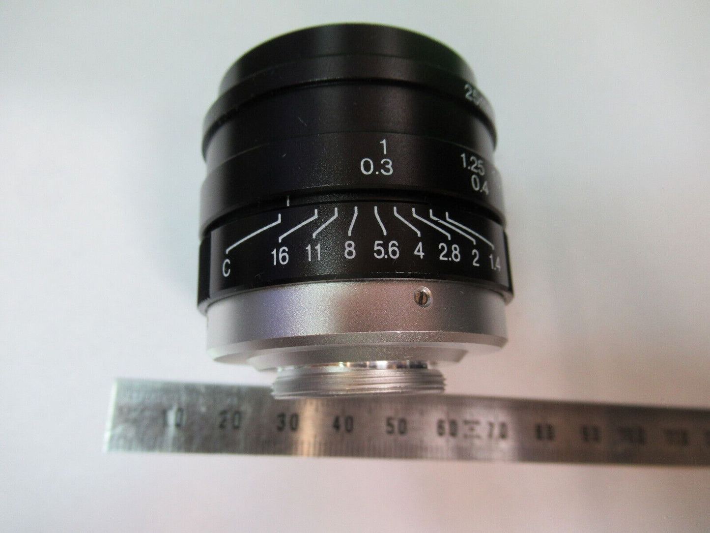 MACRO LENS LENS OPTICS AS PICTURED R2-A-32