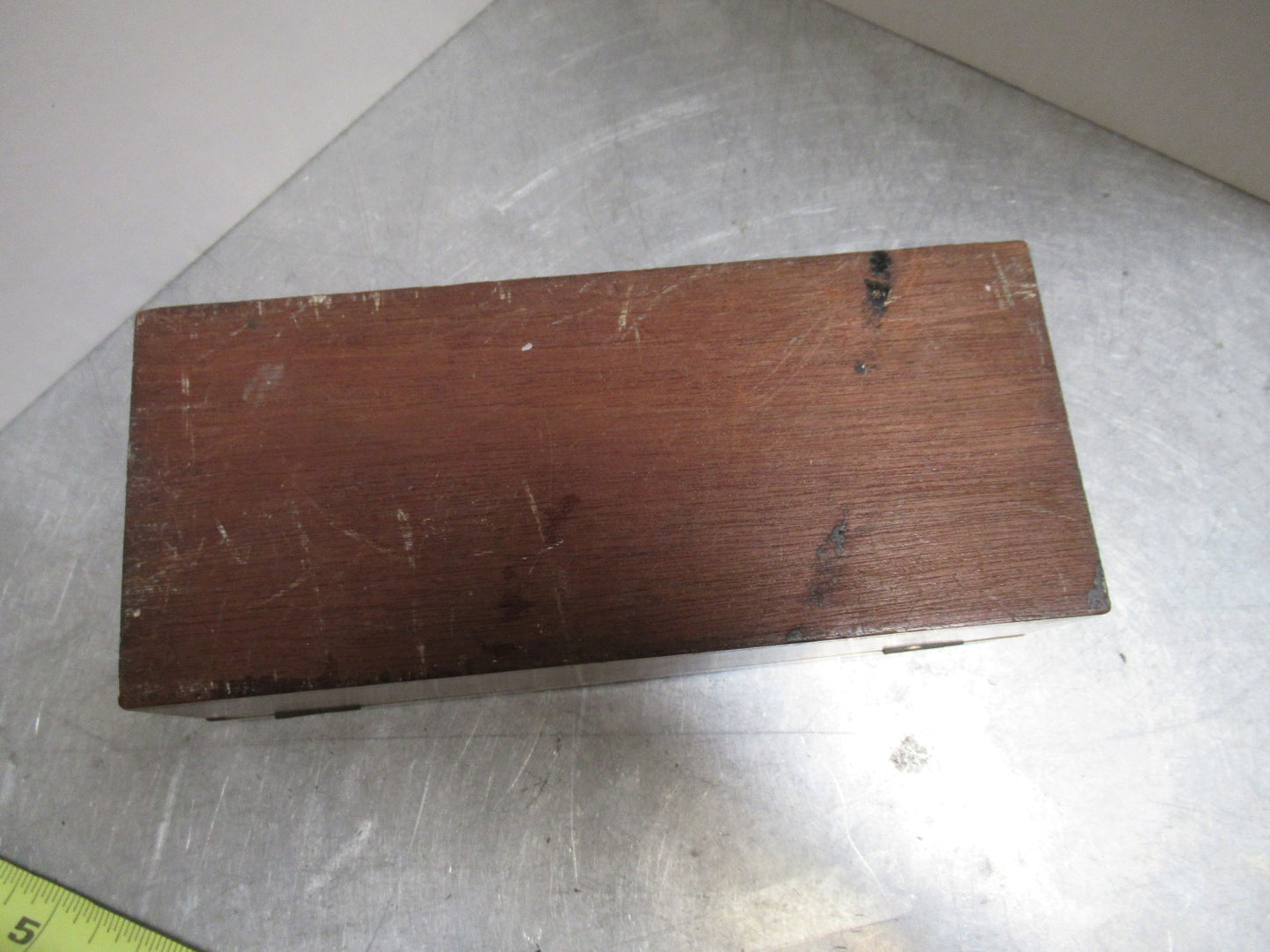 ANTIQUE WOOD CONTAINER EMPTY VERY OLD UK SCOPE  MICROSCOPE PART AS PICTURED TA-5
